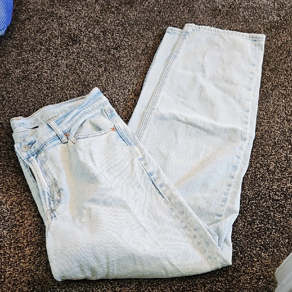 Super High Rise Baggy Straight Leg Women's Jeans - AMERICAN EAGLE - Picture 2 of 2